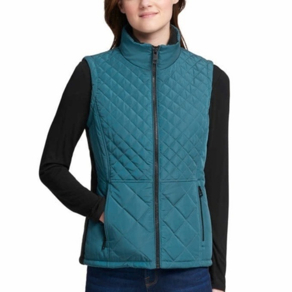Andrew Marc Women's Quilted Insulated Vest, NWOT - Picture 4 of 4